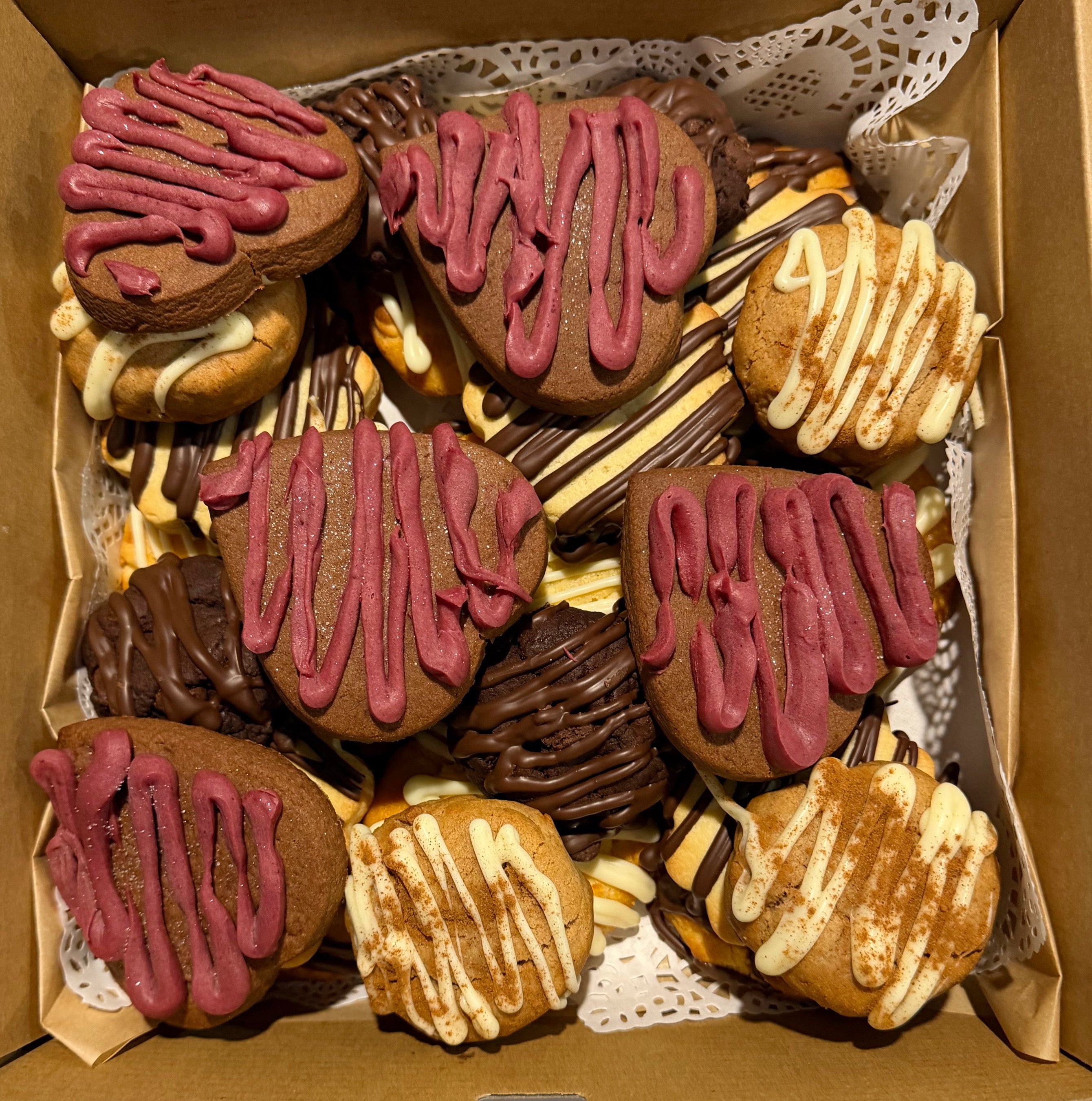 DREAMY TREATS ASSORTMENT - 20 COOKIES